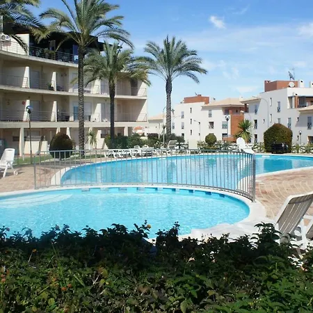 Ferienhaus Pool&garden Oura Flat *