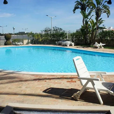 Pool & Garden Oura Flat Дом отдыха Албуфейра